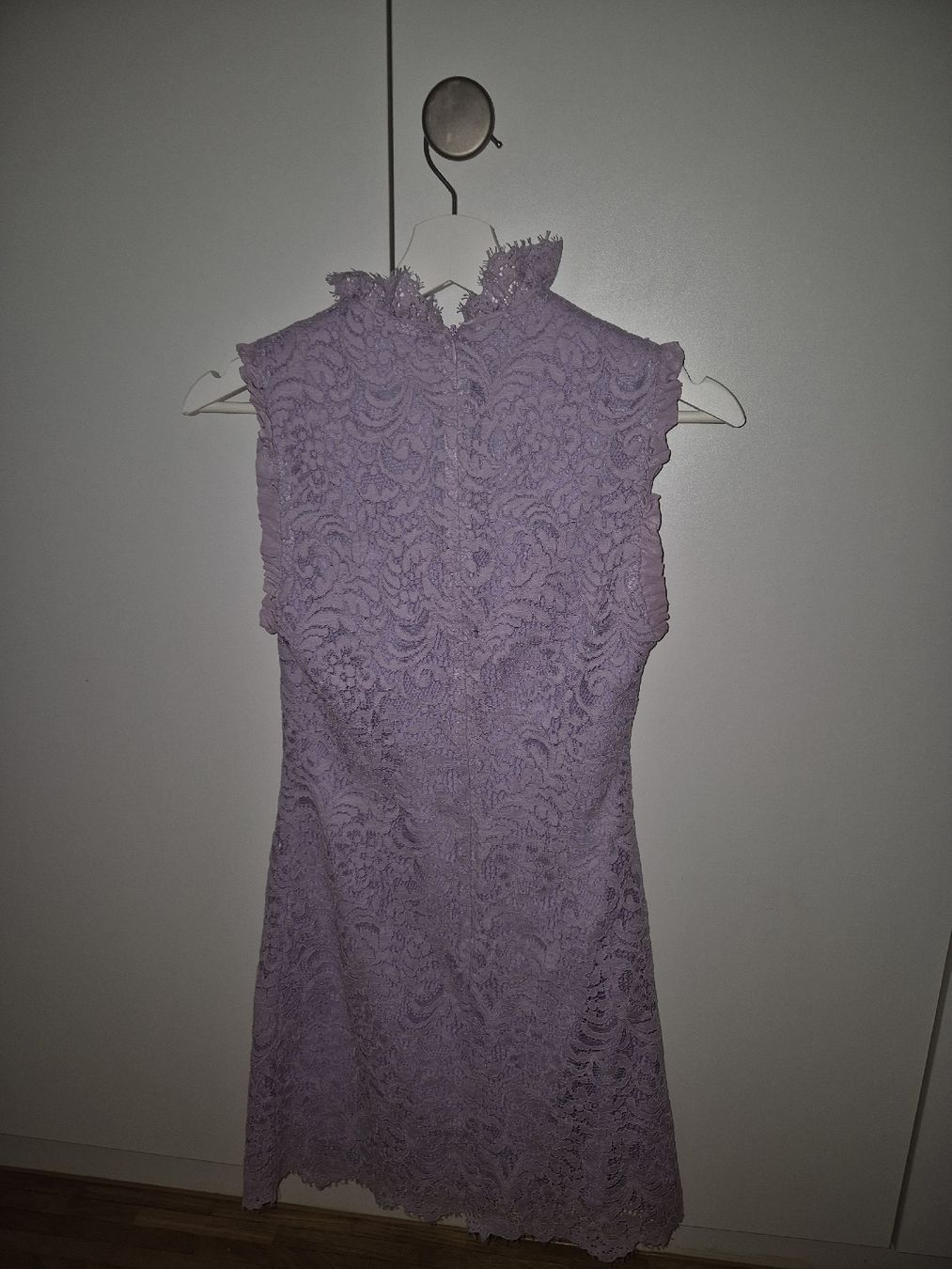 Sandro Kleider: Robe Sandro Dentelle Lila  – Gebraucht aus Puplinge von melodiieee 3
