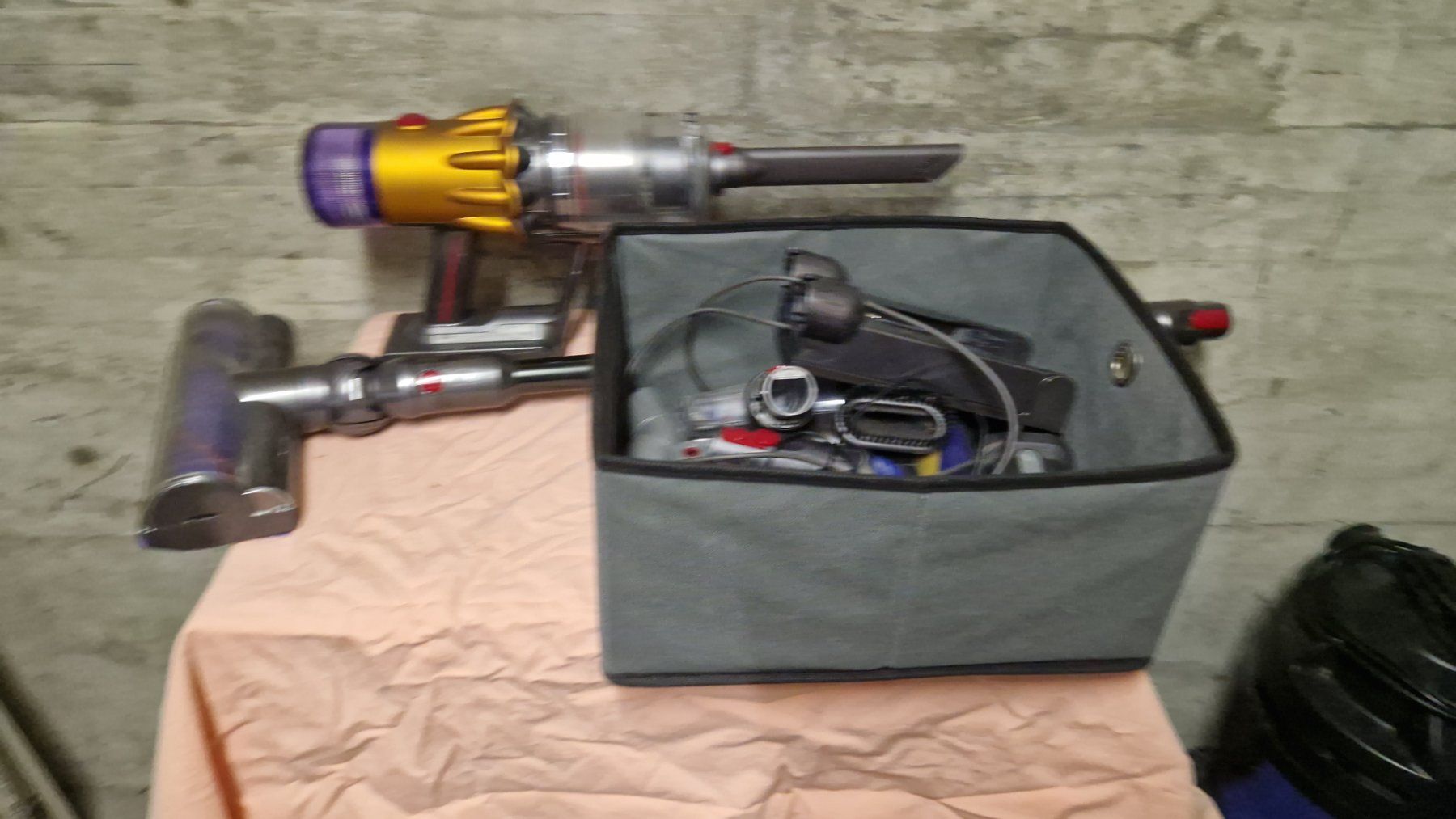 Dyson Staubsauger & Zubehör: Staubsauger Dyson V12 Slim Absolute – Gebraucht aus Dübendorf von 402765513 2