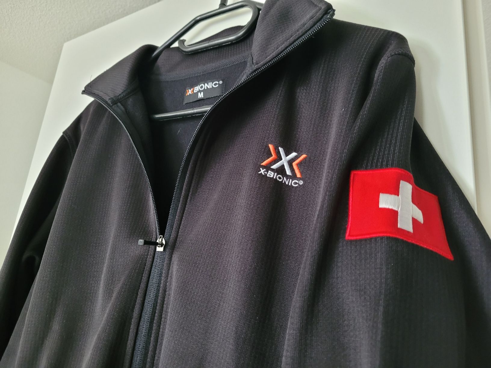 X-bionic Giacche: X-Bionic Jacke schwarz Grösse M neuwertig – Nuovo (secondo la descrizione) da Biberist venduto da hertd 3