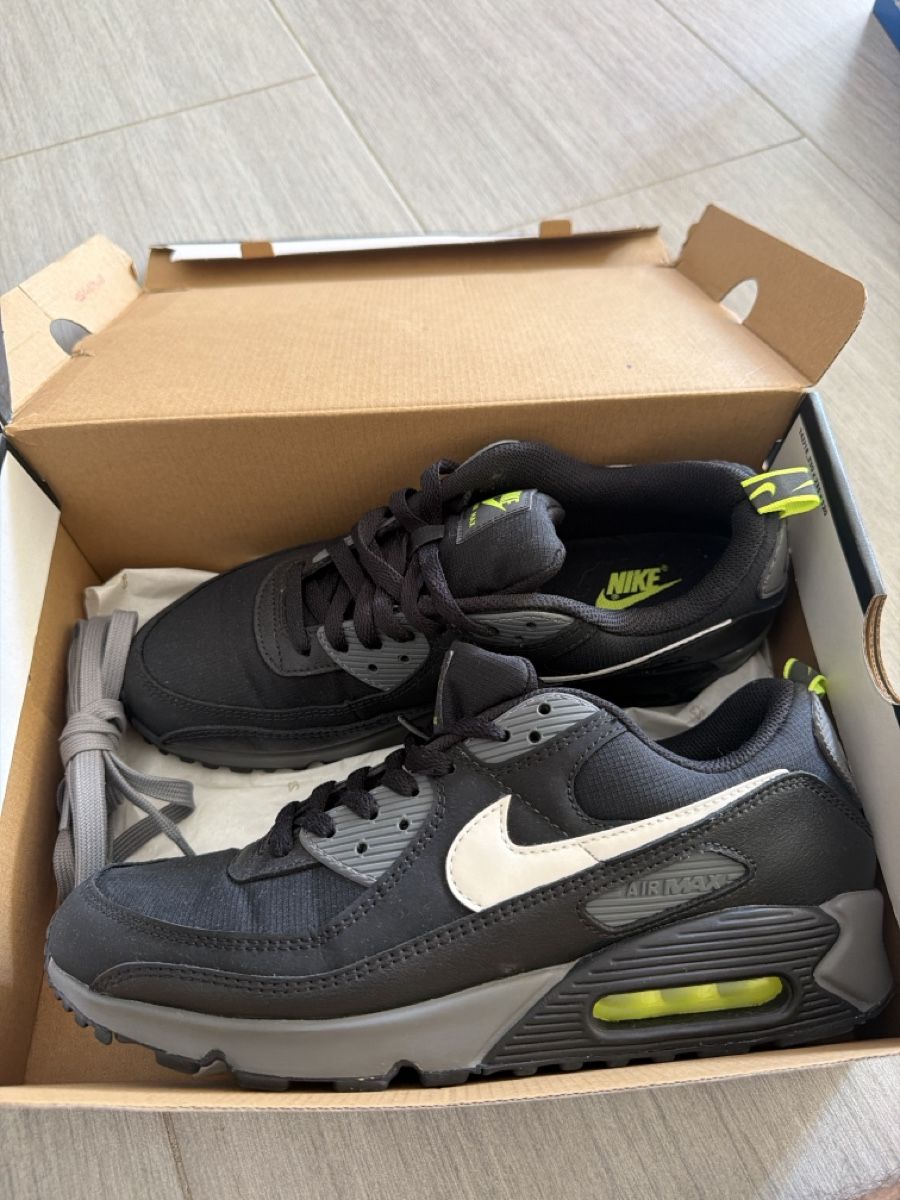 Chaussures hommes: Nike Air max  – Neuf (Voir description) à sursee par Valentinmara