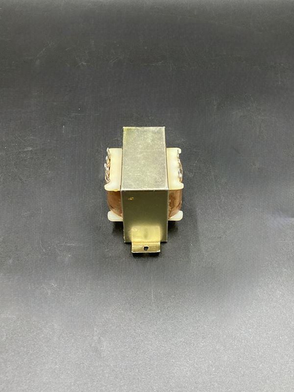 Composants électroniques: MONACOR | Audio Transformator | 100 V | TR-1050LC – D'occasion à Wittenbach par Restwert_St-Gallen 2