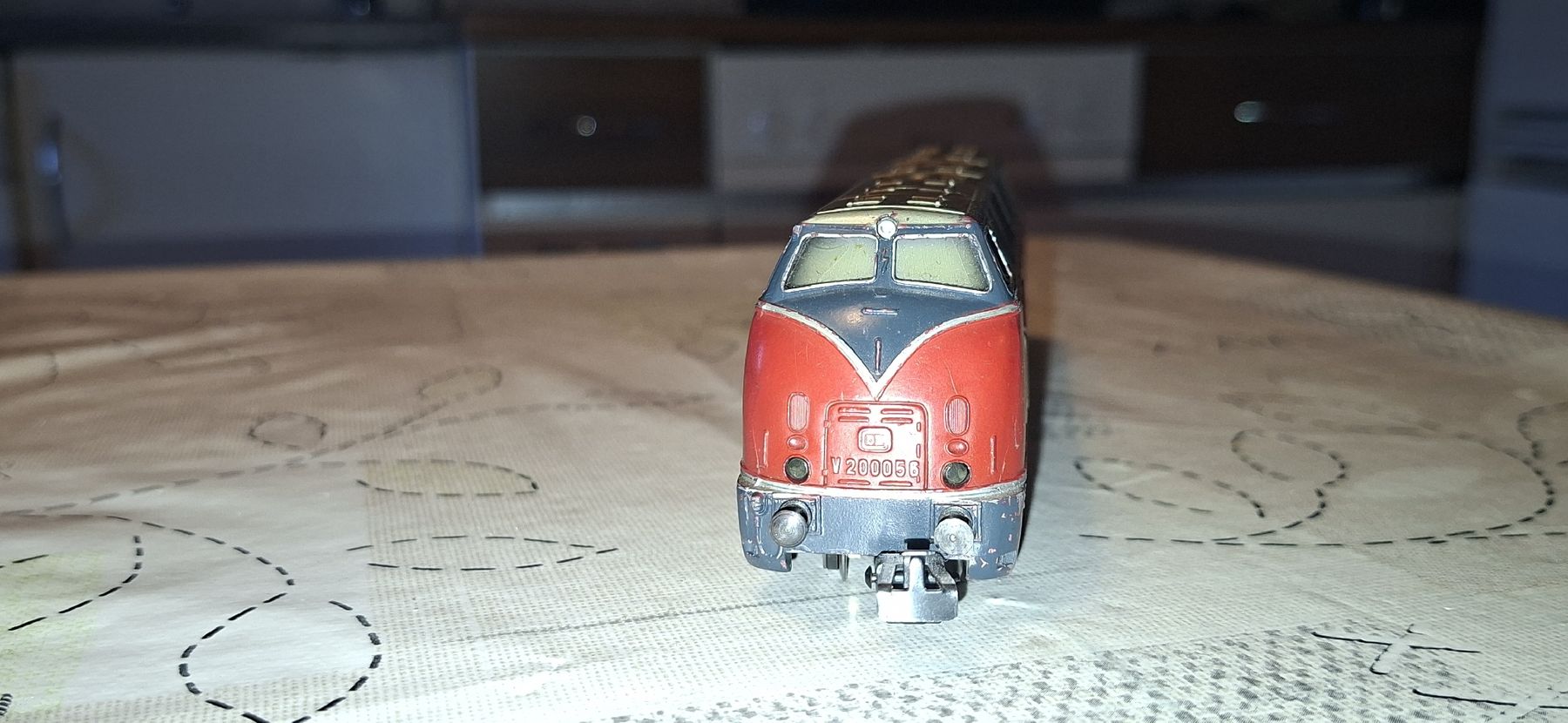 Märklin Modellini di ferrovie: H0 Analog Wechselstrom DB Lok V200 056 Fährt.Preisvorschlag – Difettoso da Pfäffikon ZH venduto da gub_2j76 3