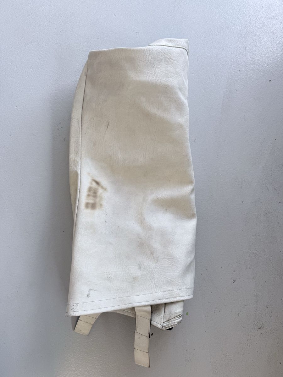 VW Tutti pezzi di ricambio auto: Abdeckung Abdeckungsmaterial weiss gebraucht – Usato da Düdingen venduto da rene027