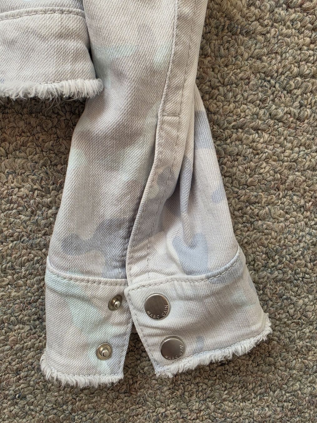 Marc Cain Giacche: MARC CAIN JEANSJACKE CAMOUFLAGE HELL GR.2/36 – Usato da Adlikon venduto da jahr01 7