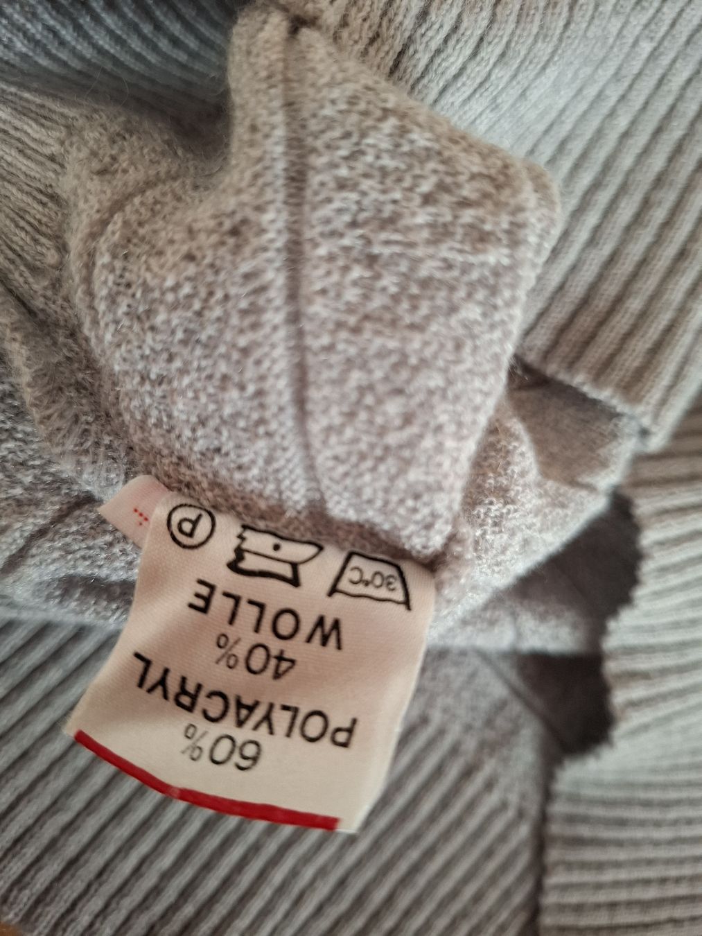 Pulls & Sweat-shirts: Strickpullover Gr. M Damen Pullover herbst Winter 600 Basic – D'occasion à Vinelz par Messer2007 8
