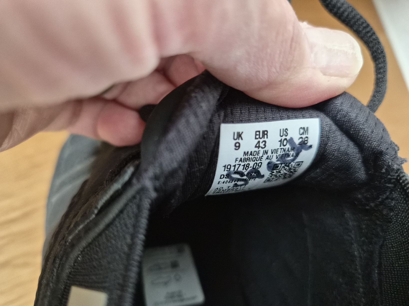 Puma Scarpe da uomo: Puma Schuhe Grösse 43 Schwarz – Usato da Schwarzenberg LU venduto da LadySecondhand 3