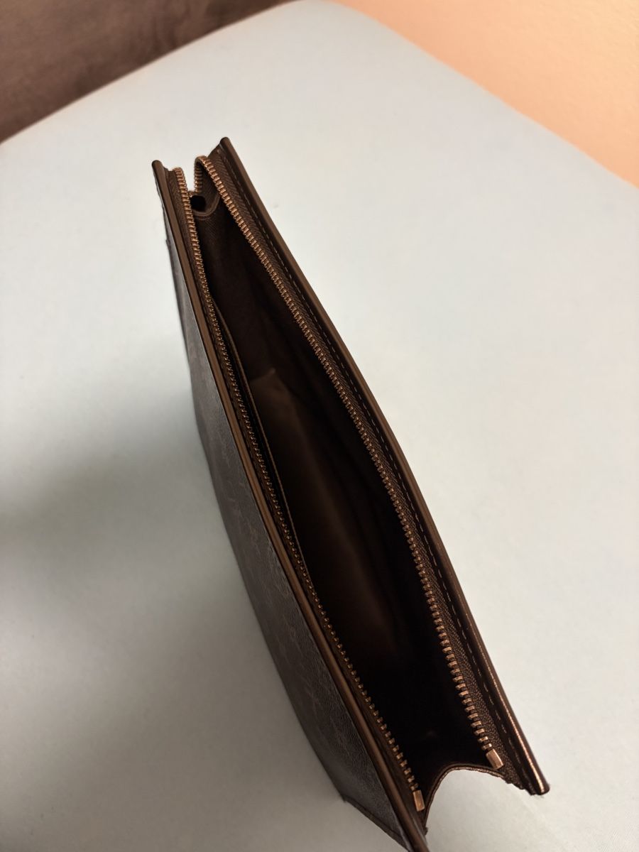Louis Vuitton Custodie per cosmetici: Louis Vuitton Pochette Voyage MM – Nuovo (secondo la descrizione) da Baar venduto da pet_rw7w 4
