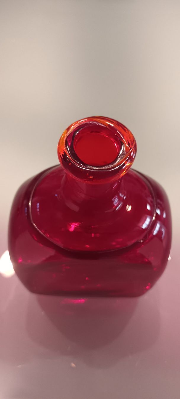 Flaschen: Bouteille ancienne rouge – Gebraucht aus Chancy von Capu19 4