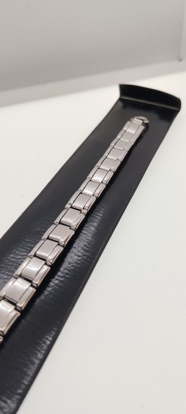 Orologi: Bracelet montre vintage – Usato da La Chaux-de-Fonds venduto da jac_9llg