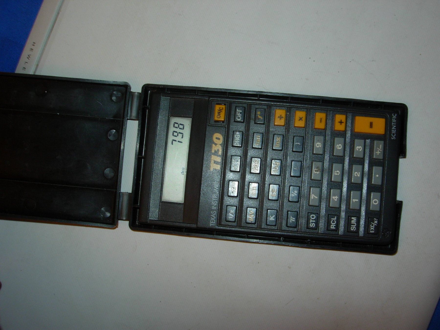 Texas Instruments Taschenrechner: Rechner TEXAS TI30 – Gebraucht aus Hagneck von Simu696 1
