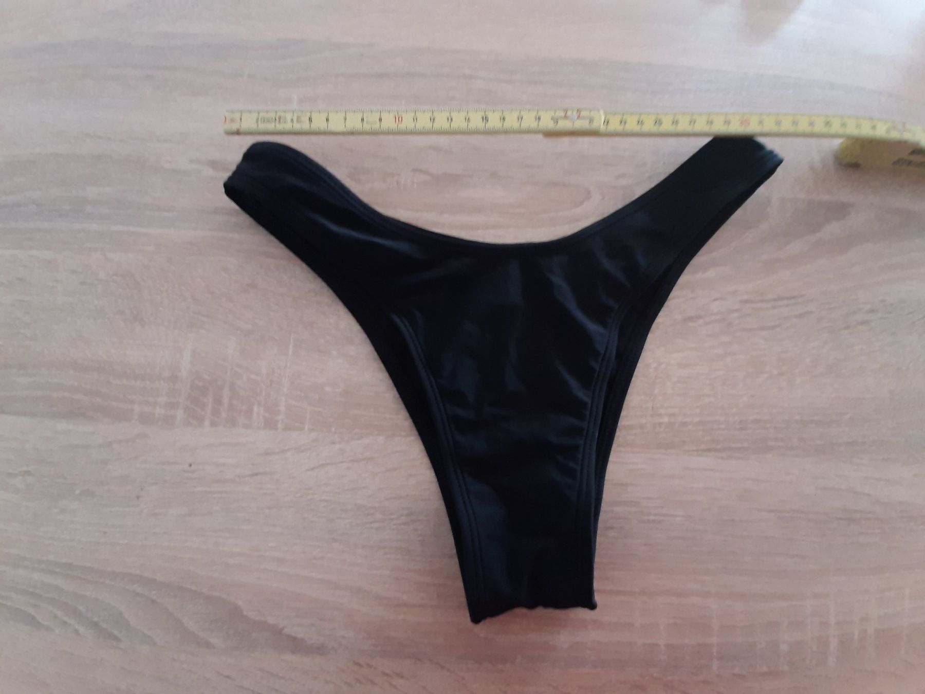 Costumi da bagno & Bikini: Bikini-Hose schwarz Gr. S – Usato da Menziken venduto da Rien1 1
