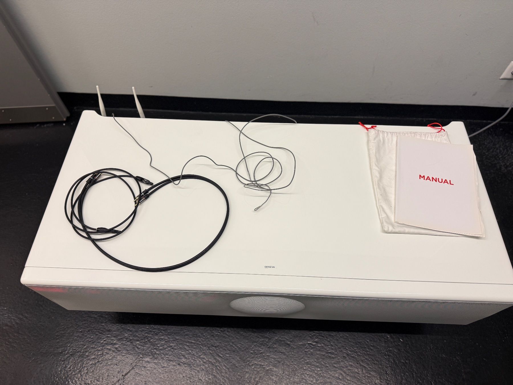 Geneva Casse acustiche: Geneva Lab Model XXL - Sound-Möbel – Usato da Binningen venduto da Sheeep 4