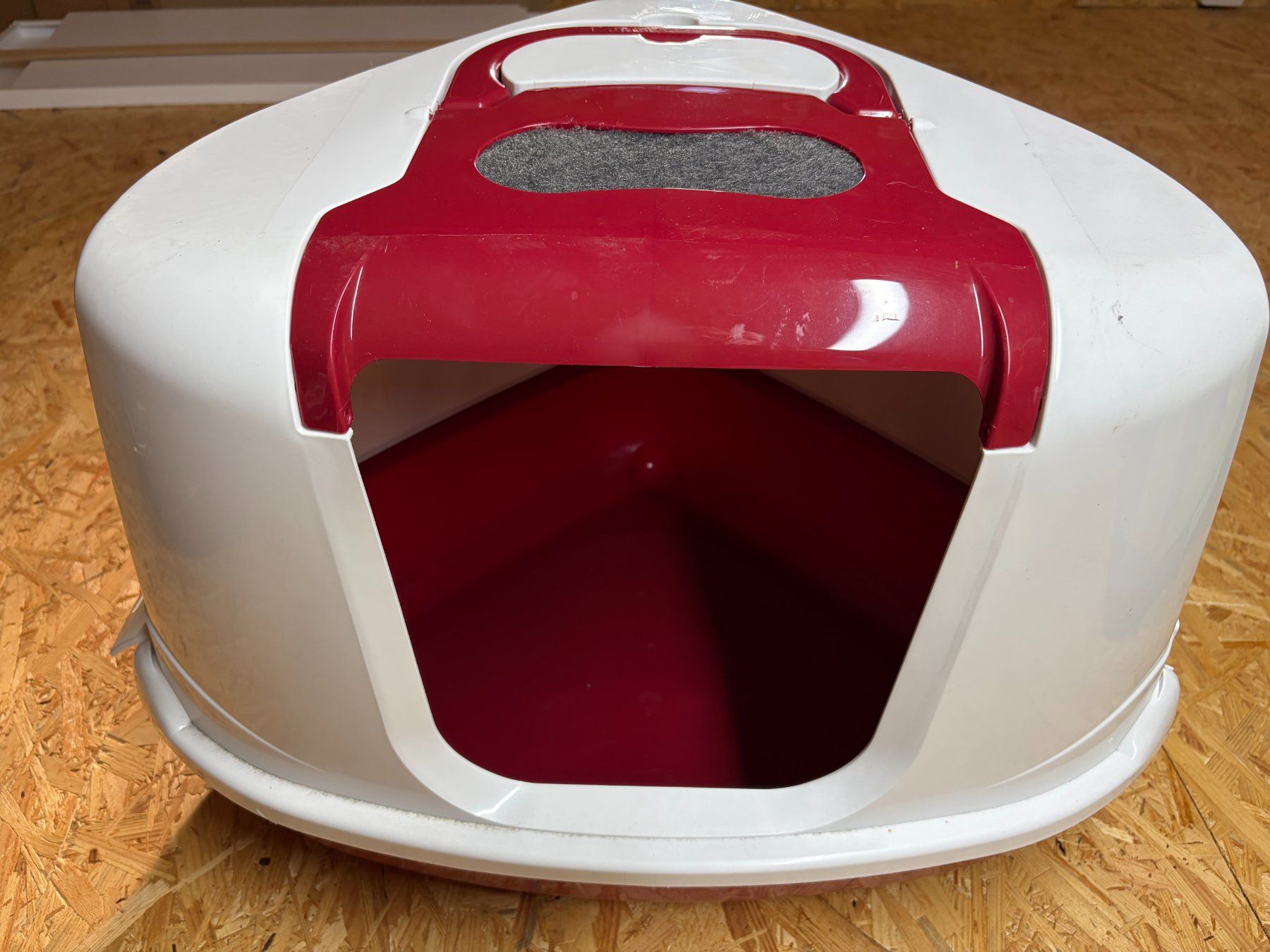 WC: Maison de toilette pour chat – Usato da Arzier-le-Muids venduto da AndreaG05
