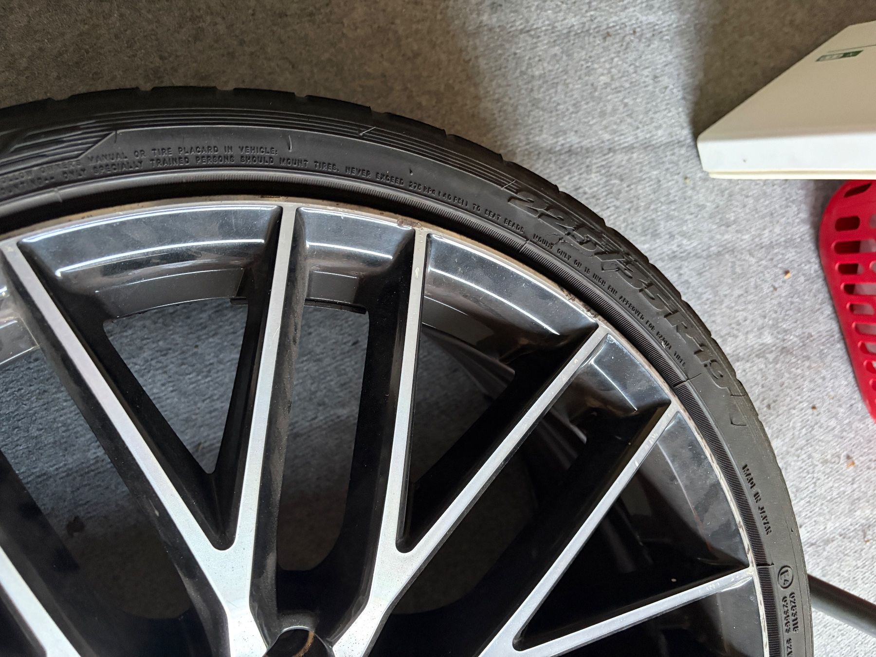 Seat Pneumatici & Ruote complete: SEAT Leon Cupra 5F Originalfelgen – Usato da Lotzwil venduto da YaMey35 4