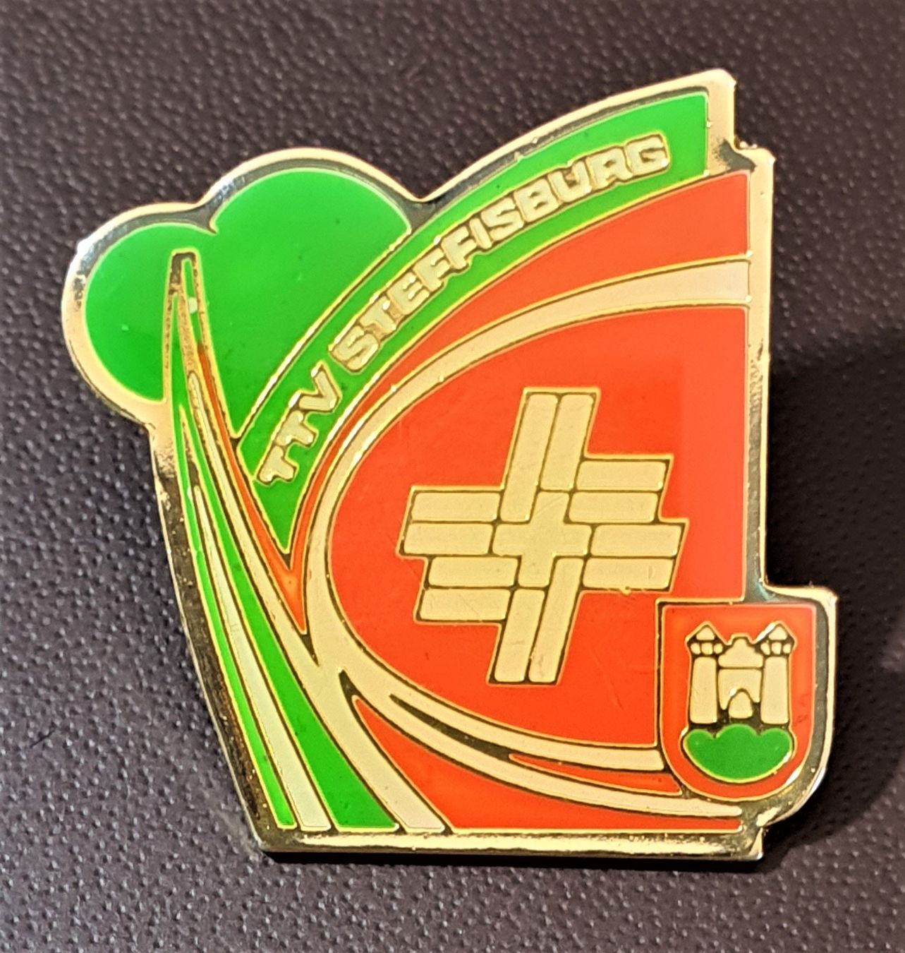Placchette & Badge: R056 - Pin TTV Steffisburg – Usato da Reinach BL venduto da Boston-Verkauf