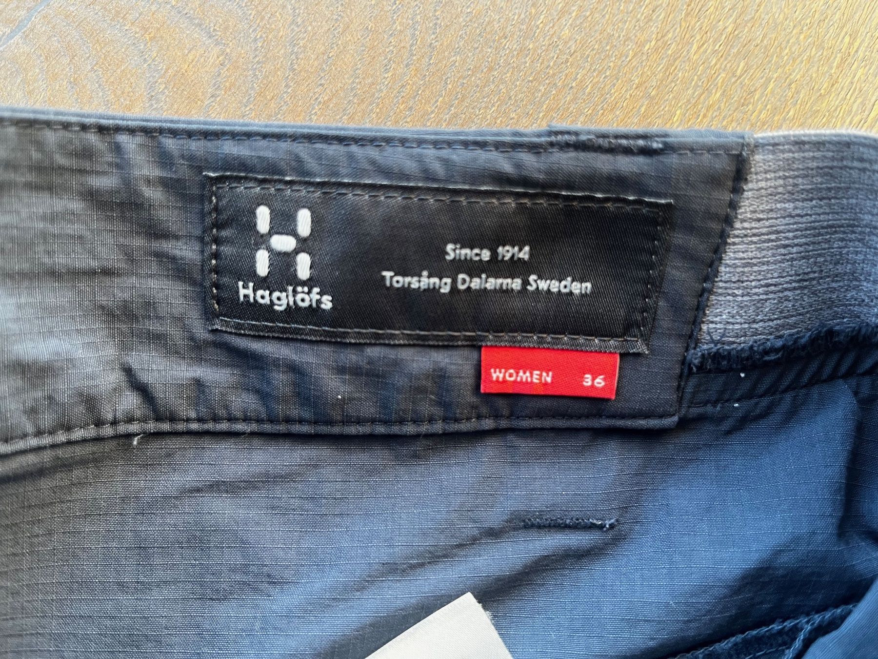 Haglöfs Hosen: Short Haglöfs taille 36 – Gebraucht aus Develier von lili_1 3