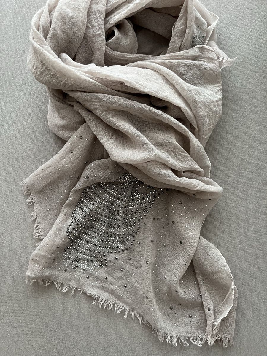 Foulard & Sciarpe: Écharpe beige hibou – Usato da St. Prex venduto da Nikolletta 1
