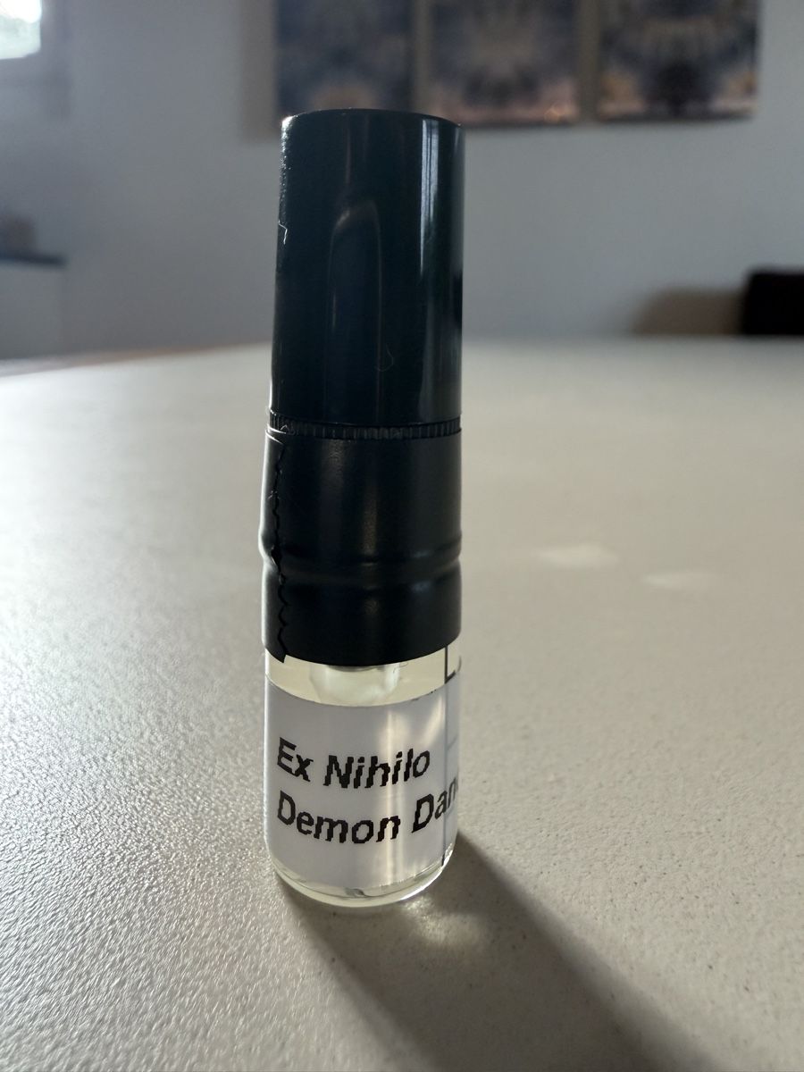 Ex Nihilo Profumi & Eau de Toilette: Parfumprobe Ex Nihilo Demon Dancer unisex 2ml  – Nuovo (secondo la descrizione) da Meierskappel venduto da Philium 1