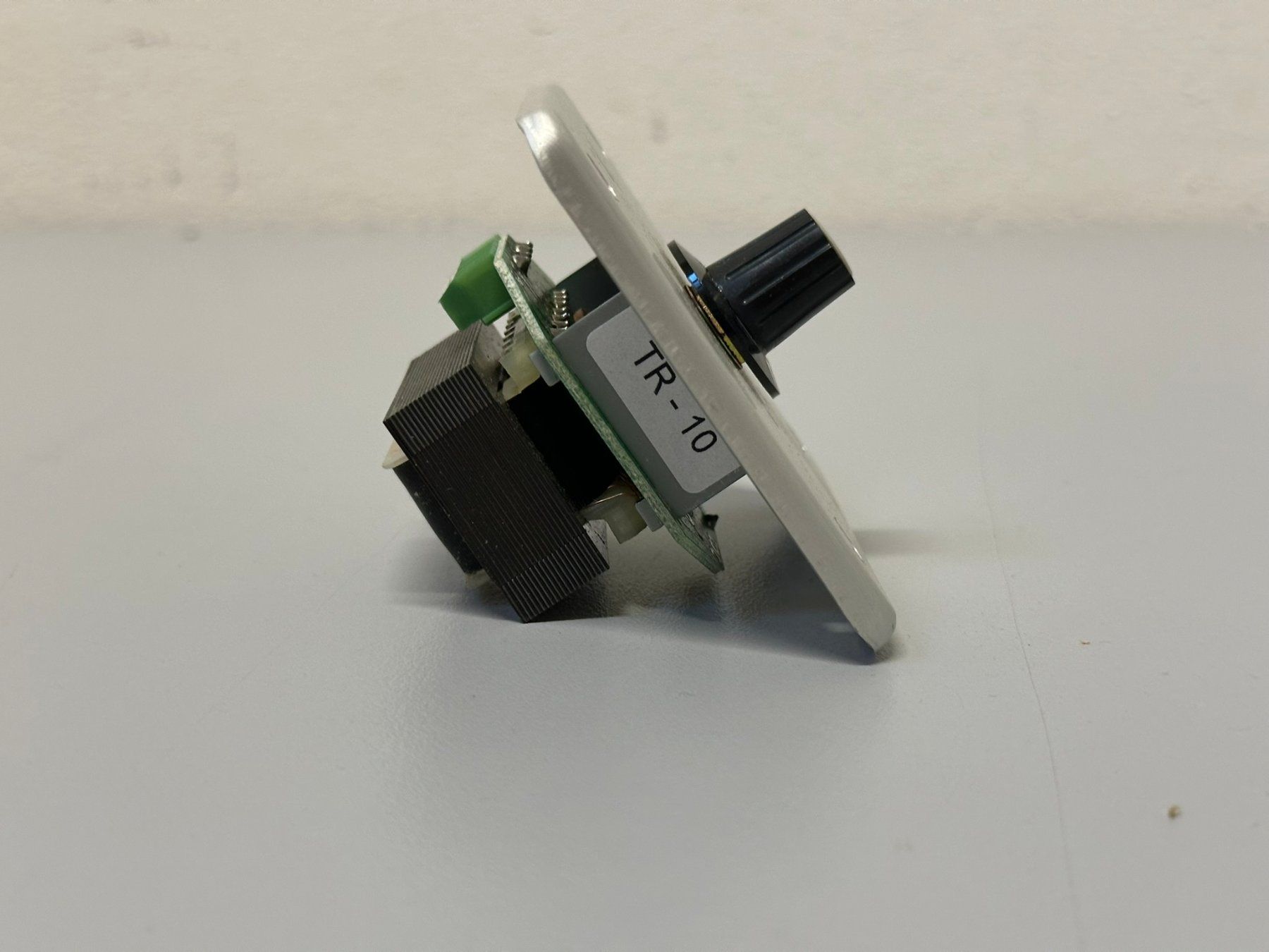 Interruttori: 100V ELA Lautstärkeregler – Nuovo (secondo la descrizione) da Hochdorf venduto da av-electronics 1