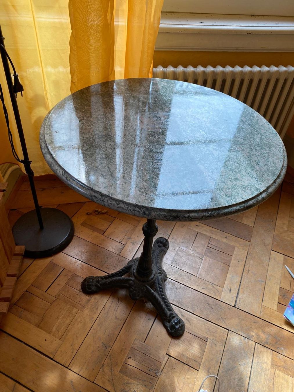 Tische: Marmortisch rund Durchmesser 60cm – Gebraucht aus Bremgarten AG von eisberg007 2