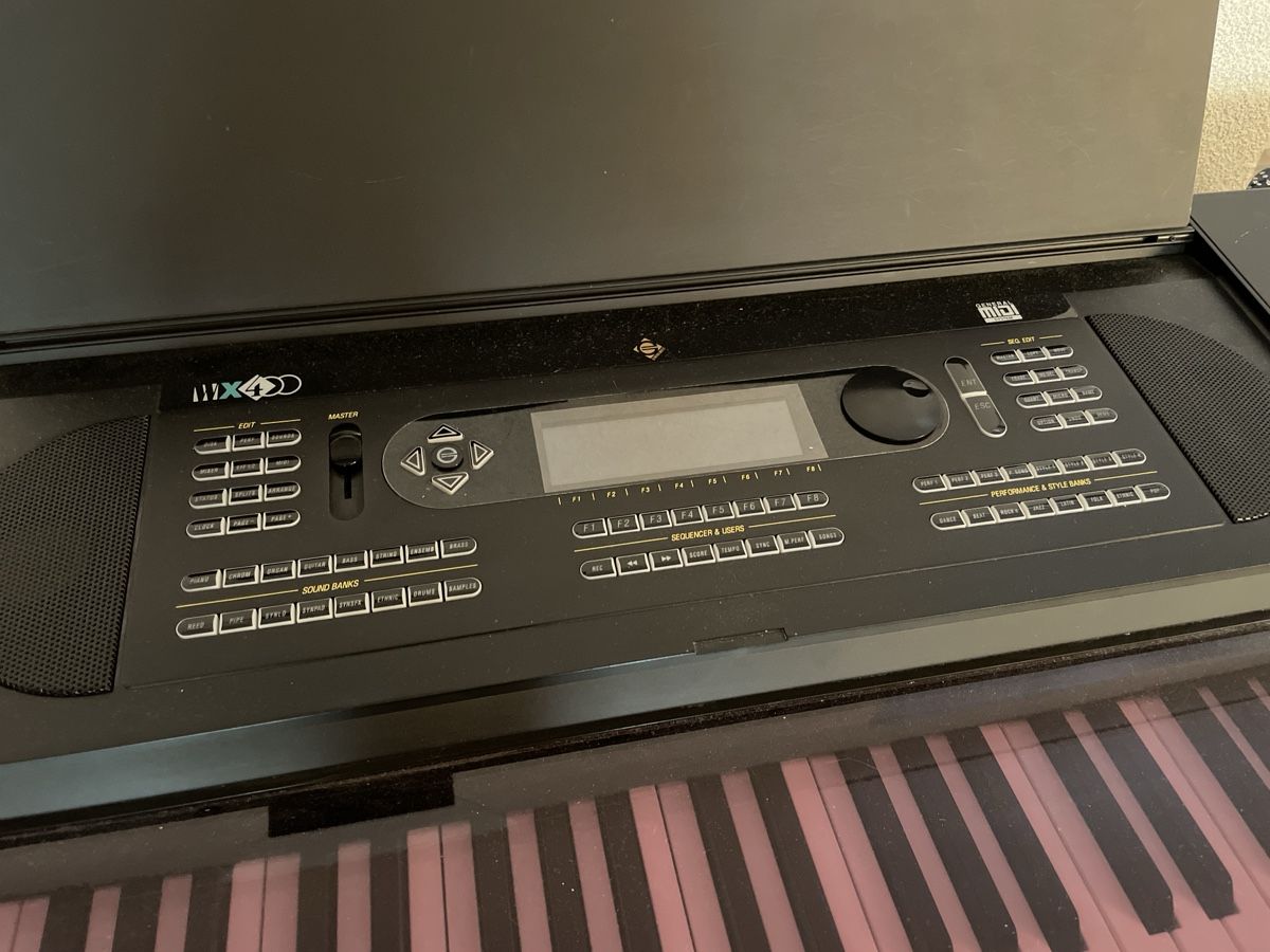Strumenti musicali: General Music Digital Piano evtl. defekt – Difettoso da Rüti ZH venduto da fiend-hunter 2