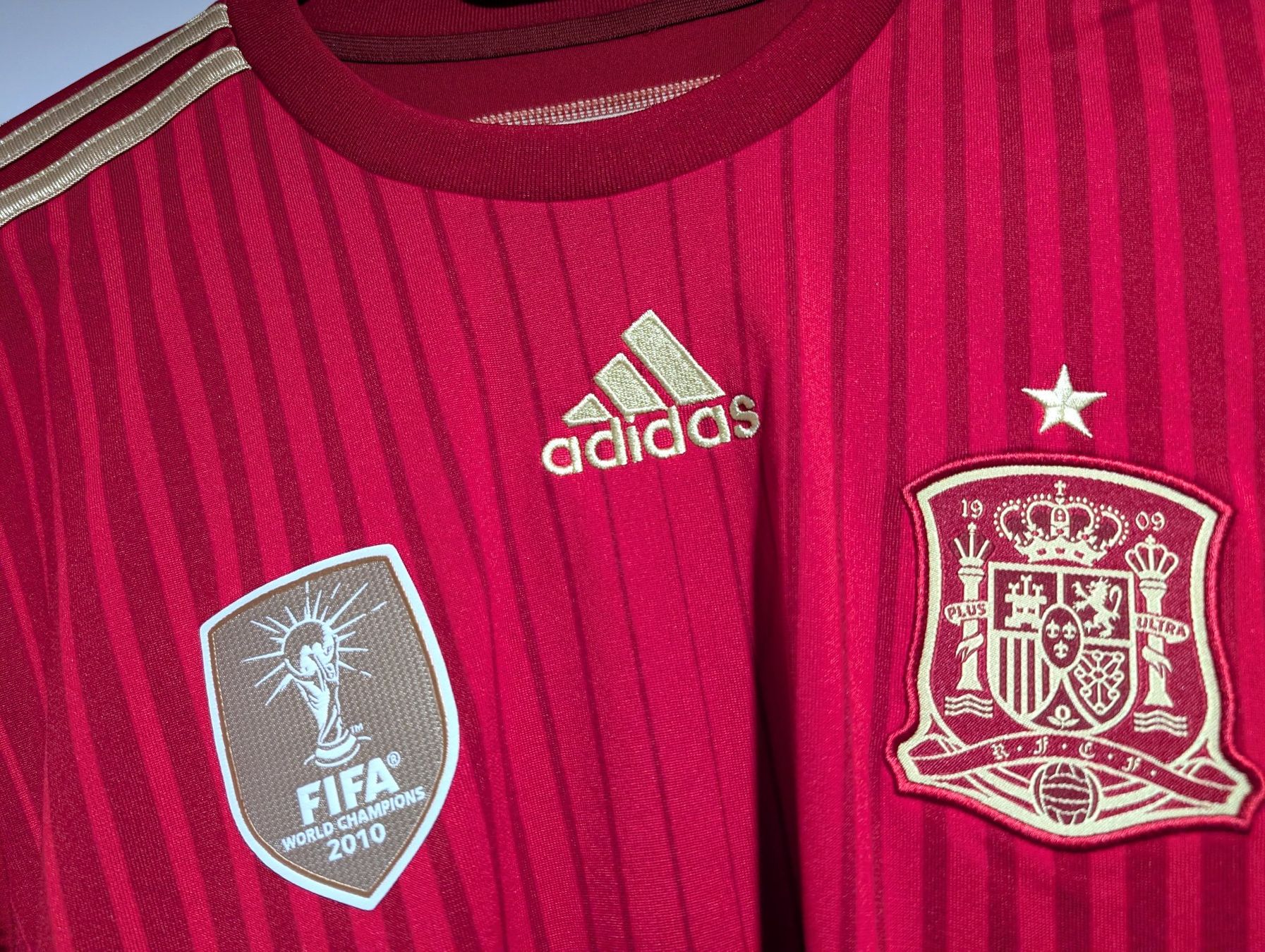 Adidas Canottiere & Pantaloni: SPANIEN TRIKOT 2014 HOME - GR. M - NEU! – Usato da Spiegel b. Bern venduto da Natix 5