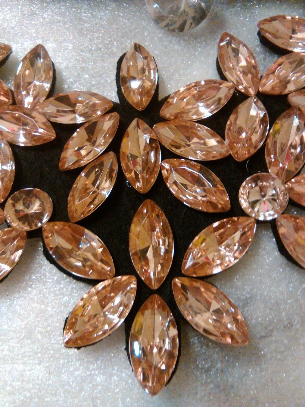 Ketten: kette mit echt kristall,gelb farbe,,,,, – Neu (gemäss Beschreibung) aus Basel von bijoutrie_4 4