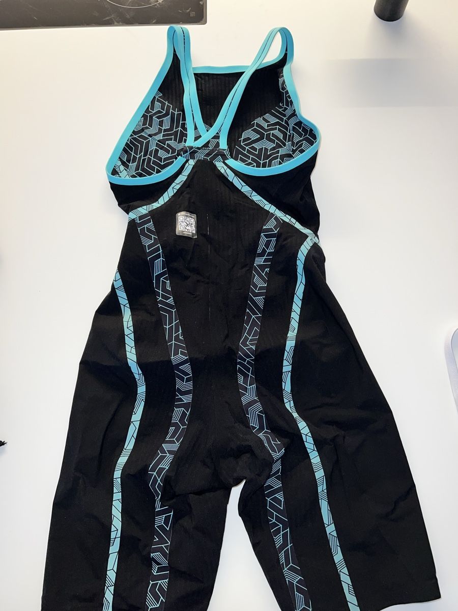 Arena Costumi da bagno & Bikini: Arena Wettkampfanzug – Nuovo (secondo la descrizione) da Neerach venduto da lin_2k7j 1
