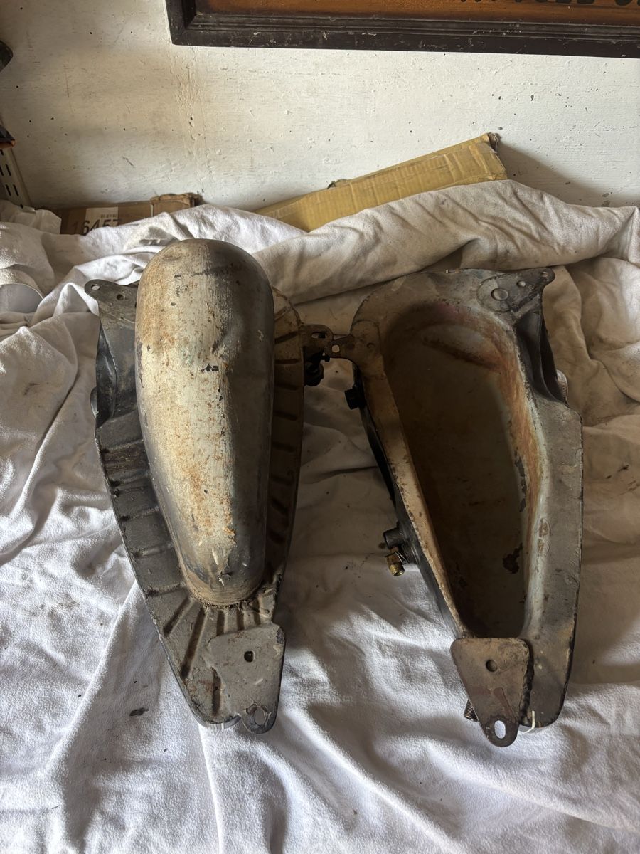 Harley-Davidson Tutti i ricambio per moto: Harley Davidson Benzintank & Oil Tank – Usato da Schötz venduto da Harley35 2