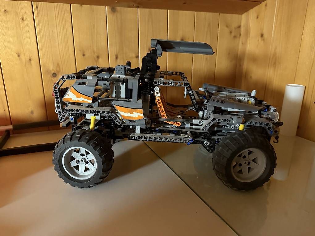 Kit di costruzioni: LEGO Technic Off Roader 8297 – Usato da Rain venduto da LuzRaeder 3