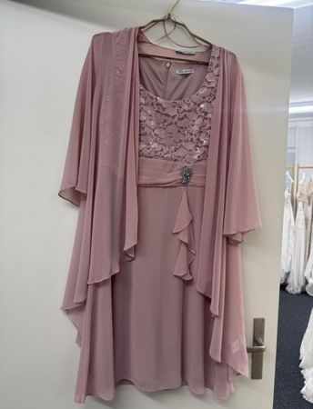 Sommerliches, elegantes Kleid mit Jäckli, Grösse 38