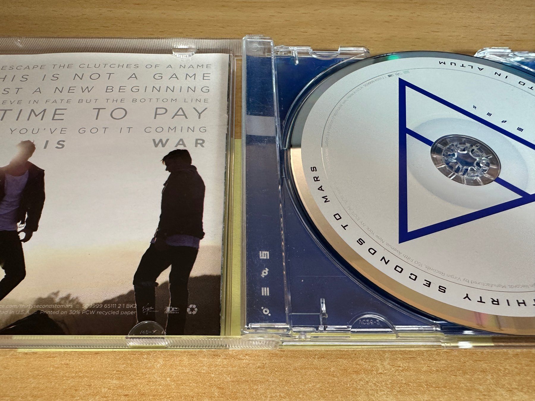 CD: Thirty Seconds To Mars – This Is War – Usato da Rikon im Tösstal venduto da Alpenmutz 2