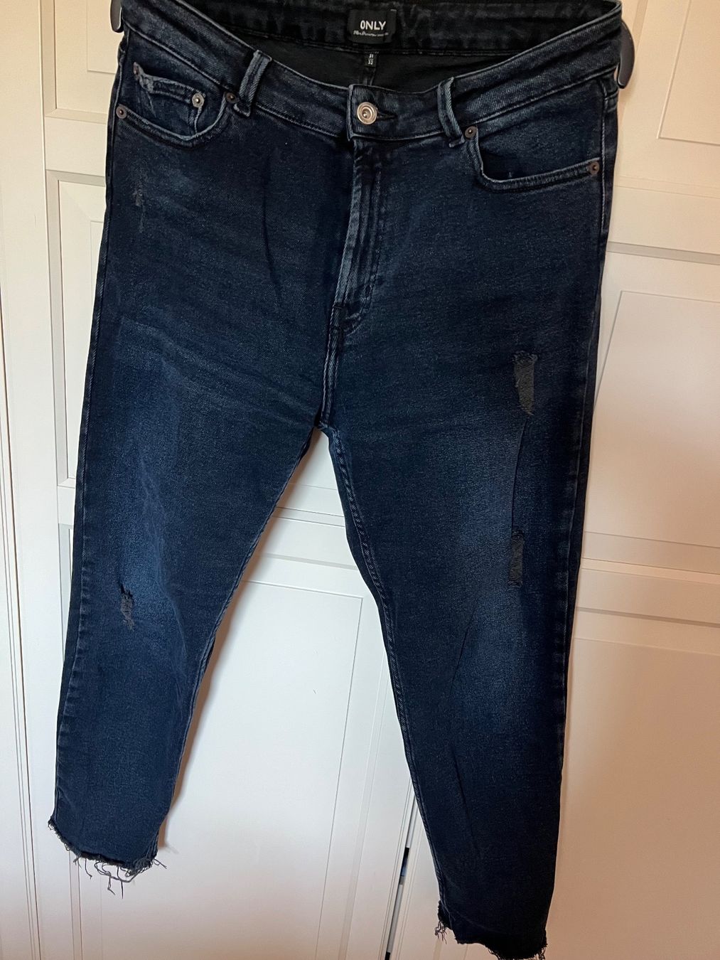 Only Jeans: Pantalons Only taille 32/31 – Usato da Savagnier venduto da Pivovar2