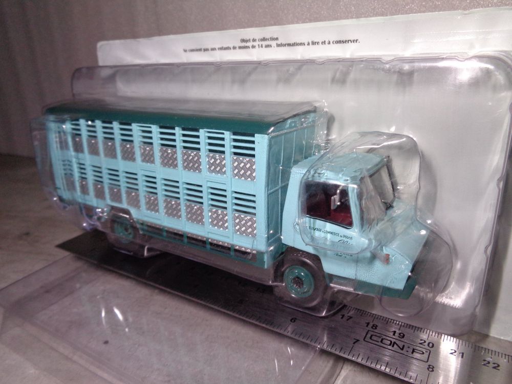 Camion Berliet Stradair 10 Cochonnière 1/43 Collection Hachette IXO BER09