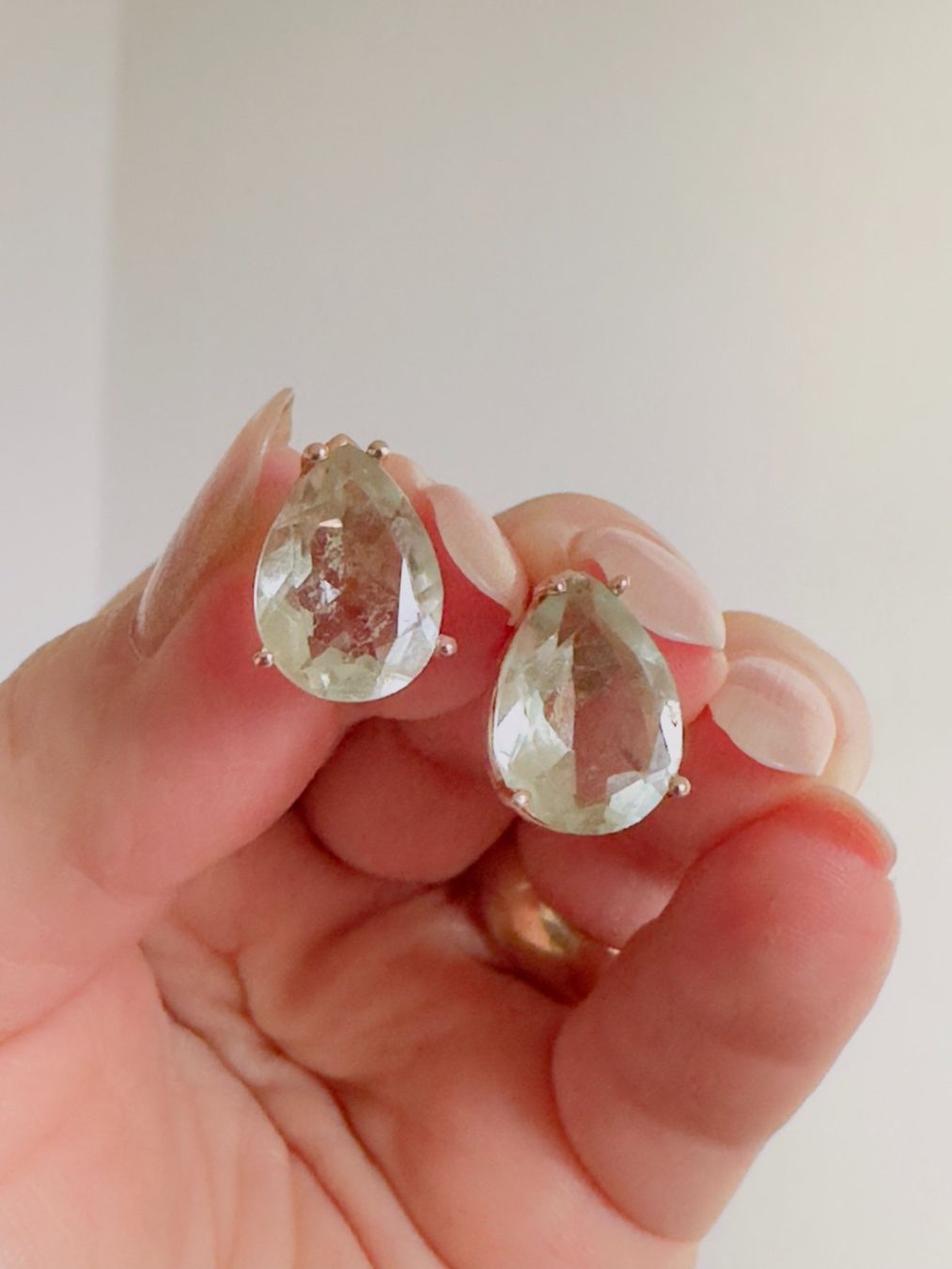 Orecchini pendenti & Orecchini a lobo: Peridot earrings – Nuovo e nell'imballaggio originale da Genève venduto da AGBERG 4