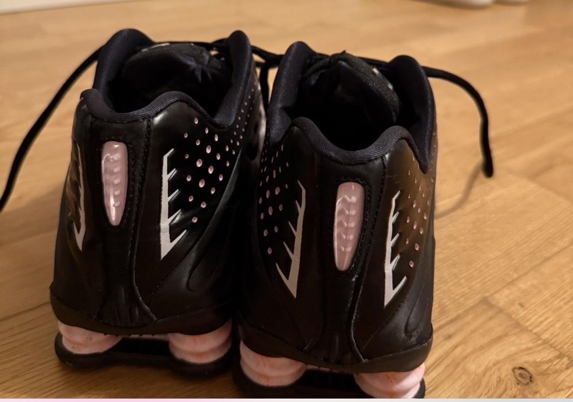 Nike Scarpe da donna: Nike shox R4 Sakura 39 – Nuovo (secondo la descrizione) da Eriswil venduto da fla_p75m 3