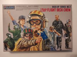 U.S. Navy Flight Deck Crew, Bausatz von Fujimi 1/48