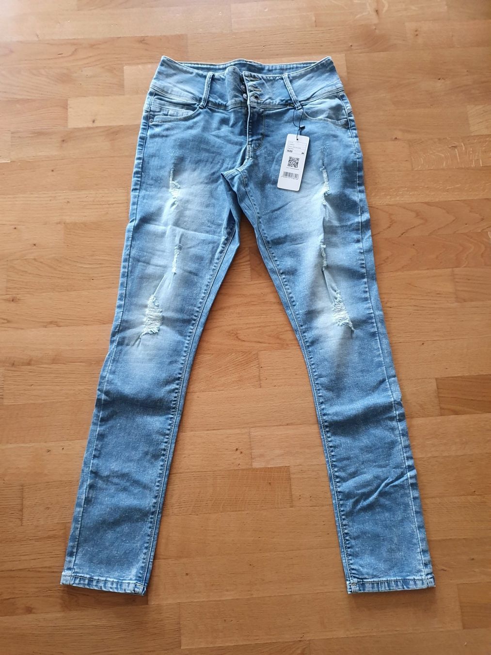 Jeans: Jeans Hose Grösse M/L – Nuovo (secondo la descrizione) da Rickenbach SO venduto da S.u.n.s.h.i.n.e.83