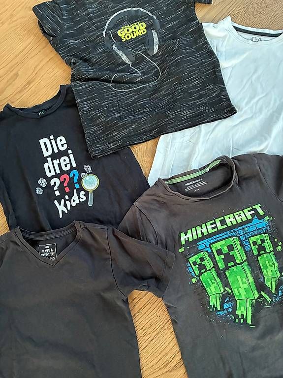 Camicie, T-shirt & Polo: T-Shirts Gr. 128/134 – Usato da Winterthur venduto da Rawille