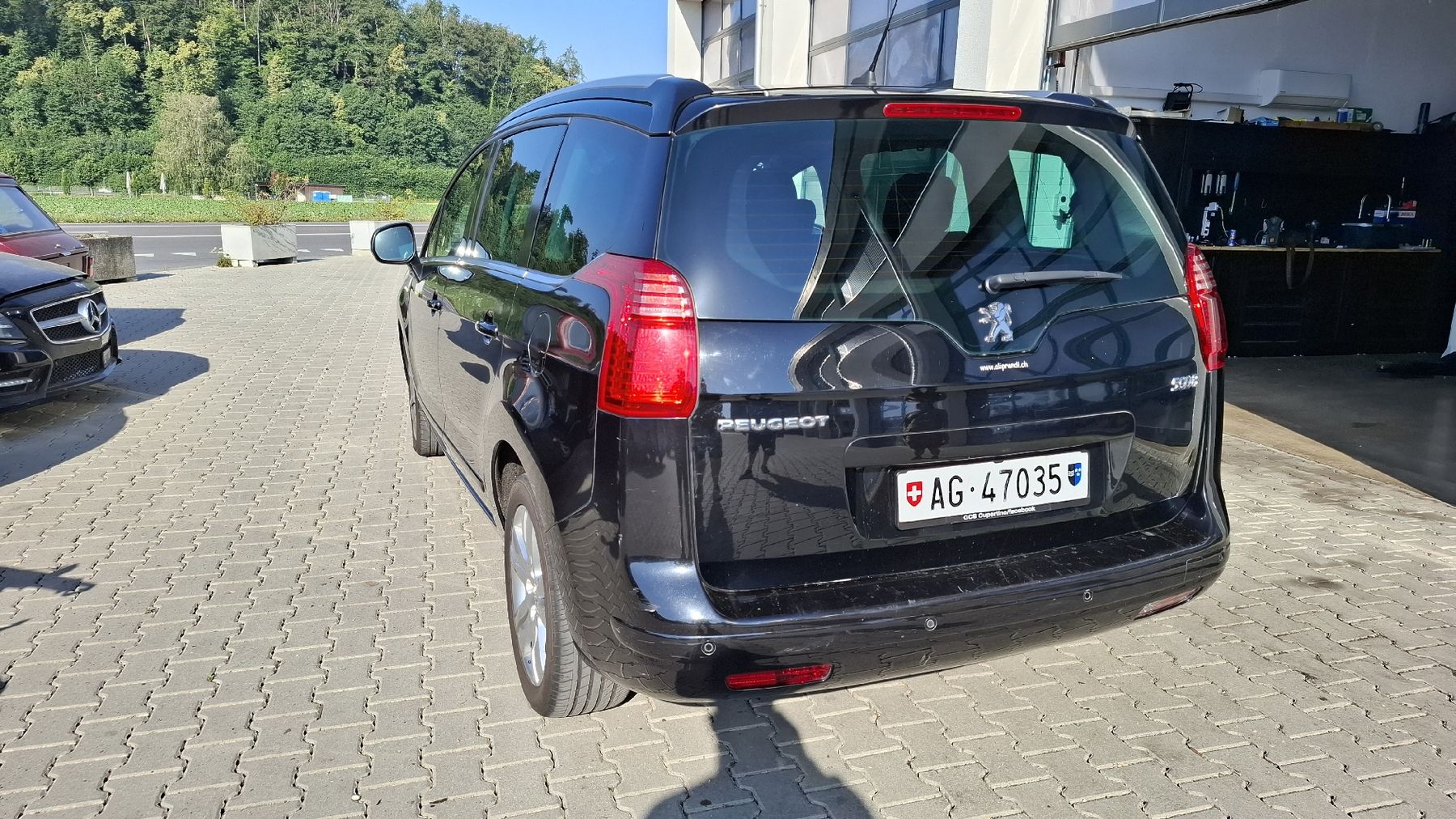 Peugeot Automobili: Peugeot 5008 1.6t – Usato da Döttingen venduto da GCSCupertino 5
