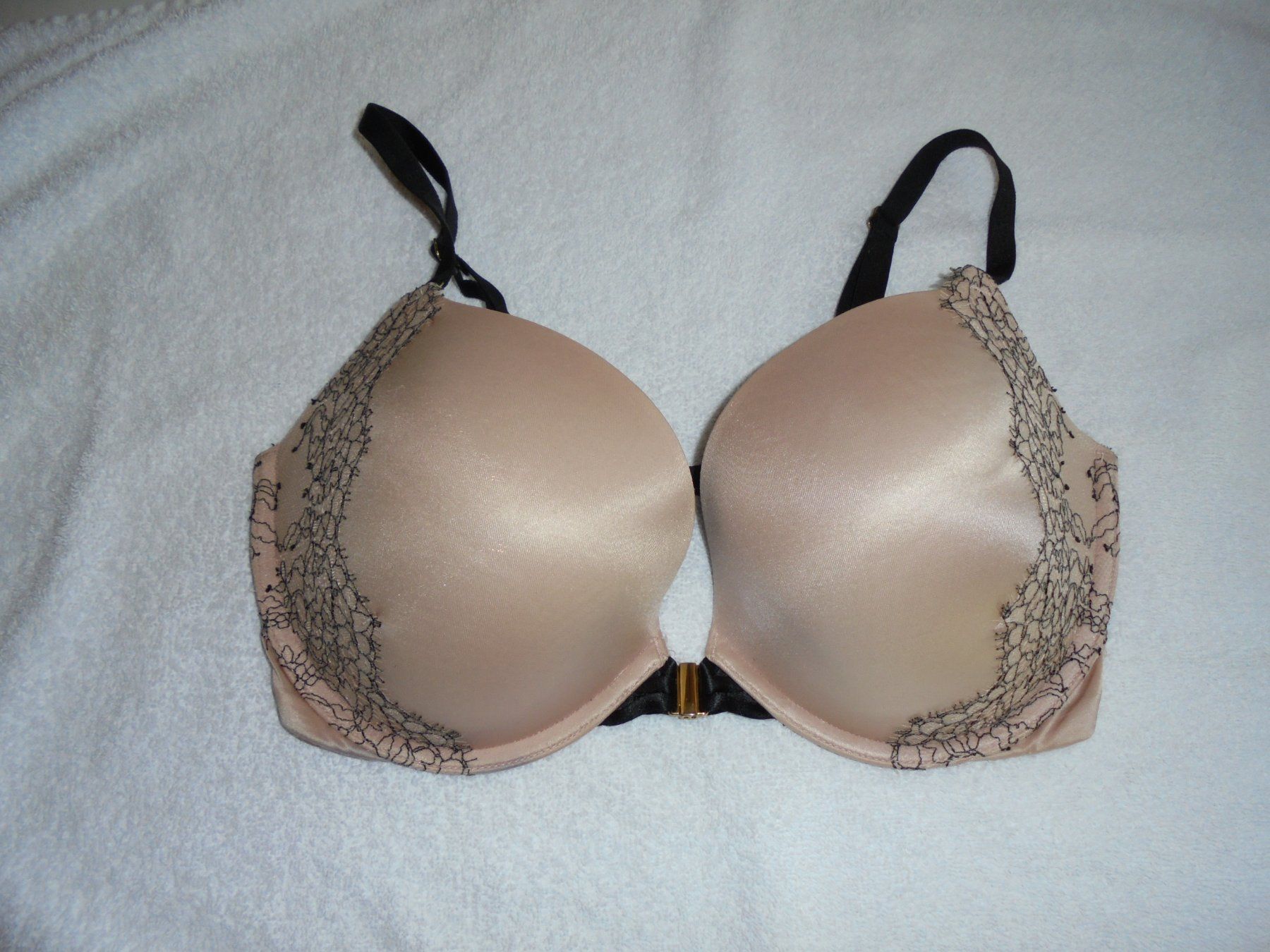 Victoria's Secret Altra biancheria intima: VICTORIA'S SECRET BH GRÖSSE 34 DD / 75 E – Usato da Aarau Rohr venduto da PinkSchwein