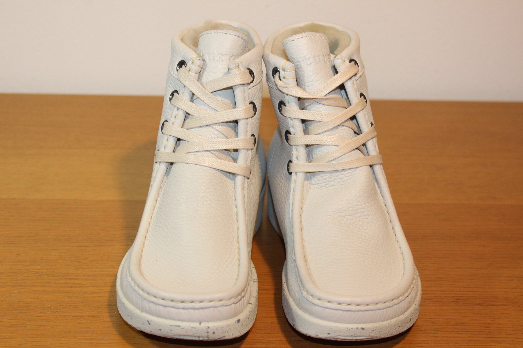 Scarpe da donna: Winterstiefel Nature Gr.36 – Nuovo (secondo la descrizione) da Basel venduto da Mila_Graf