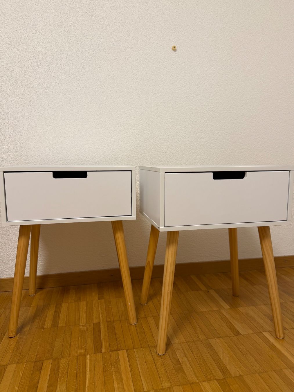 Tables de nuit: 2 Nachttische - Set Weiss – D'occasion à Siebnen par ane_fjn8 2