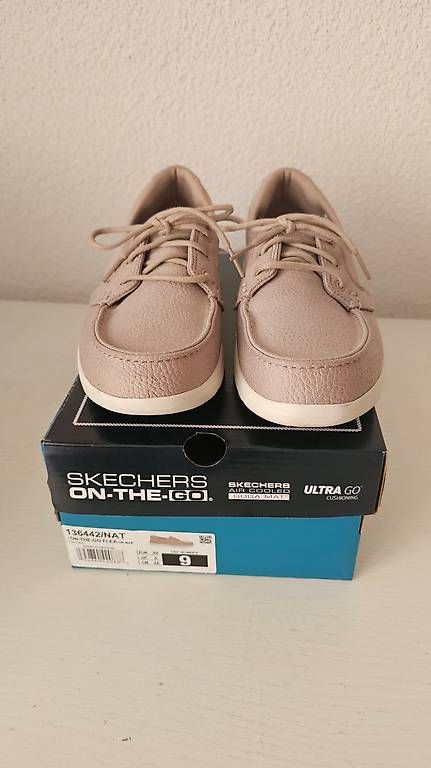 Scarpe da donna: Skechers On-The-Go-Flex Mar Bootsschuhe – Usato da Sursee venduto da nei_7klk