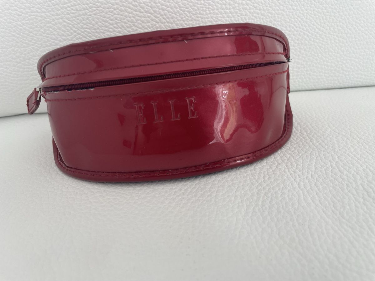 Altro in  Abbigliamento & Accessori: Brillenetui ELLE – Usato da Rüti ZH venduto da kar_xx9l