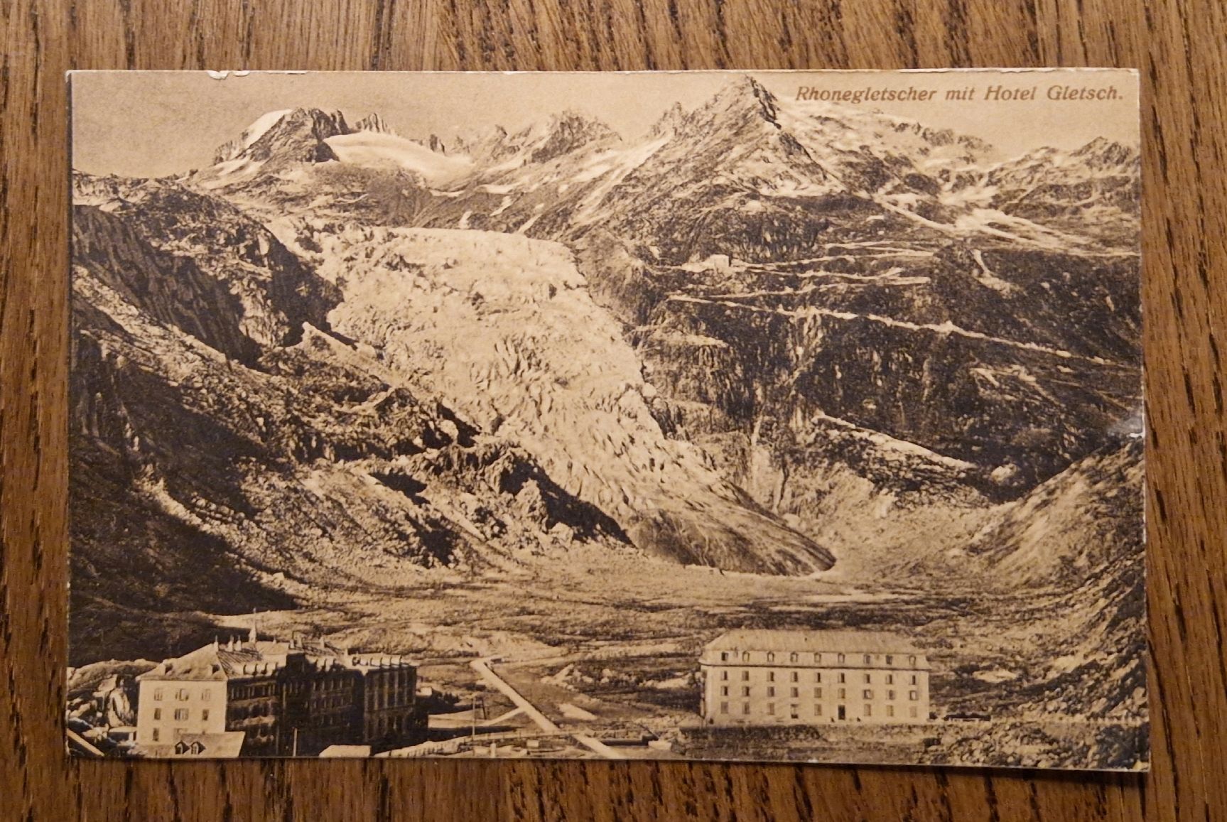 Cartoline postali: Rhonegletscher mit Hotel Gletsch – Usato da Ebikon venduto da Donar50