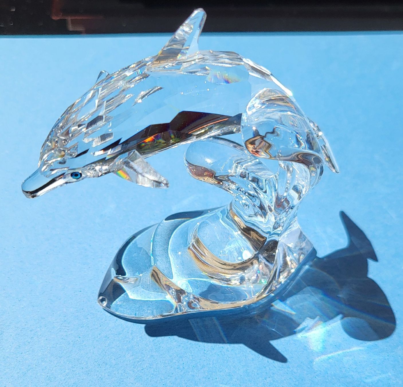 Swarovski Figuren: Swarovski Kristall Delfin Höhe 9cm  – Gebraucht aus Thun von harry999