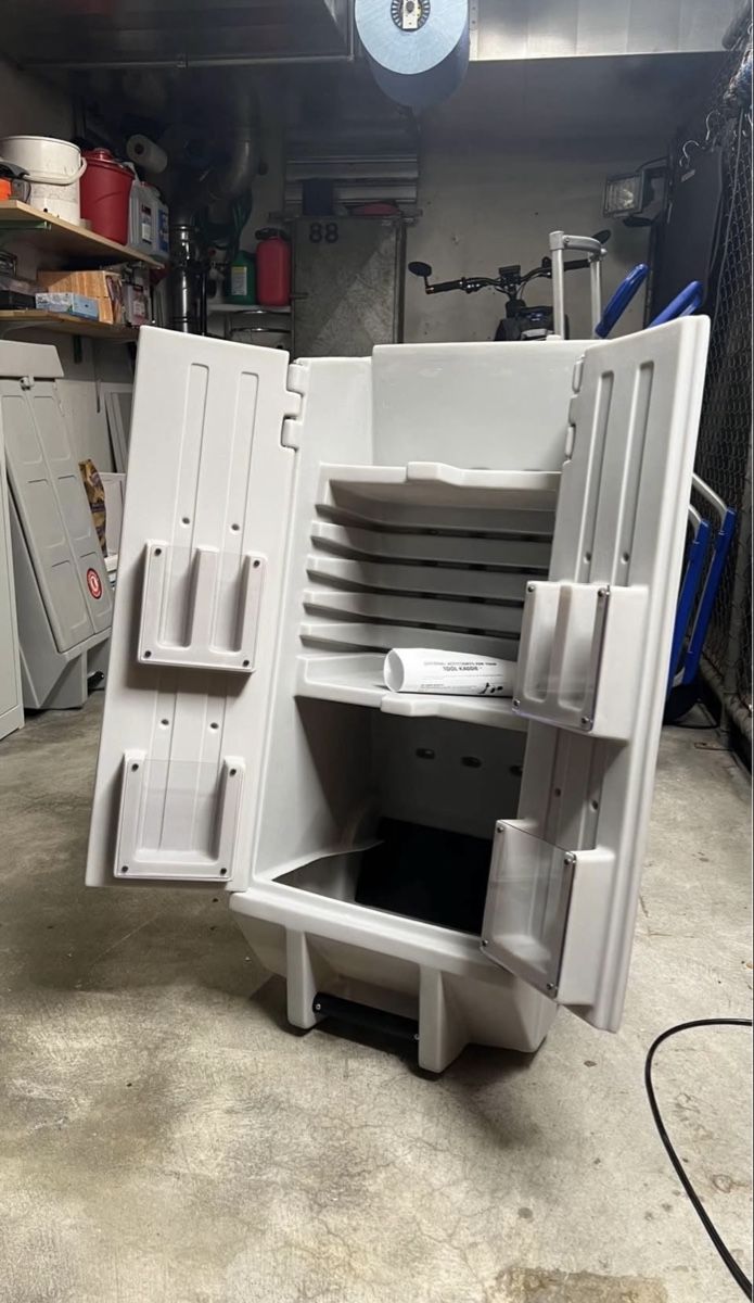 Eléments de bureau: Rollkorpus / Rollcontainer für Garage oder Werkstatt – Neuf (Voir description) à Greifensee par potenza66 1