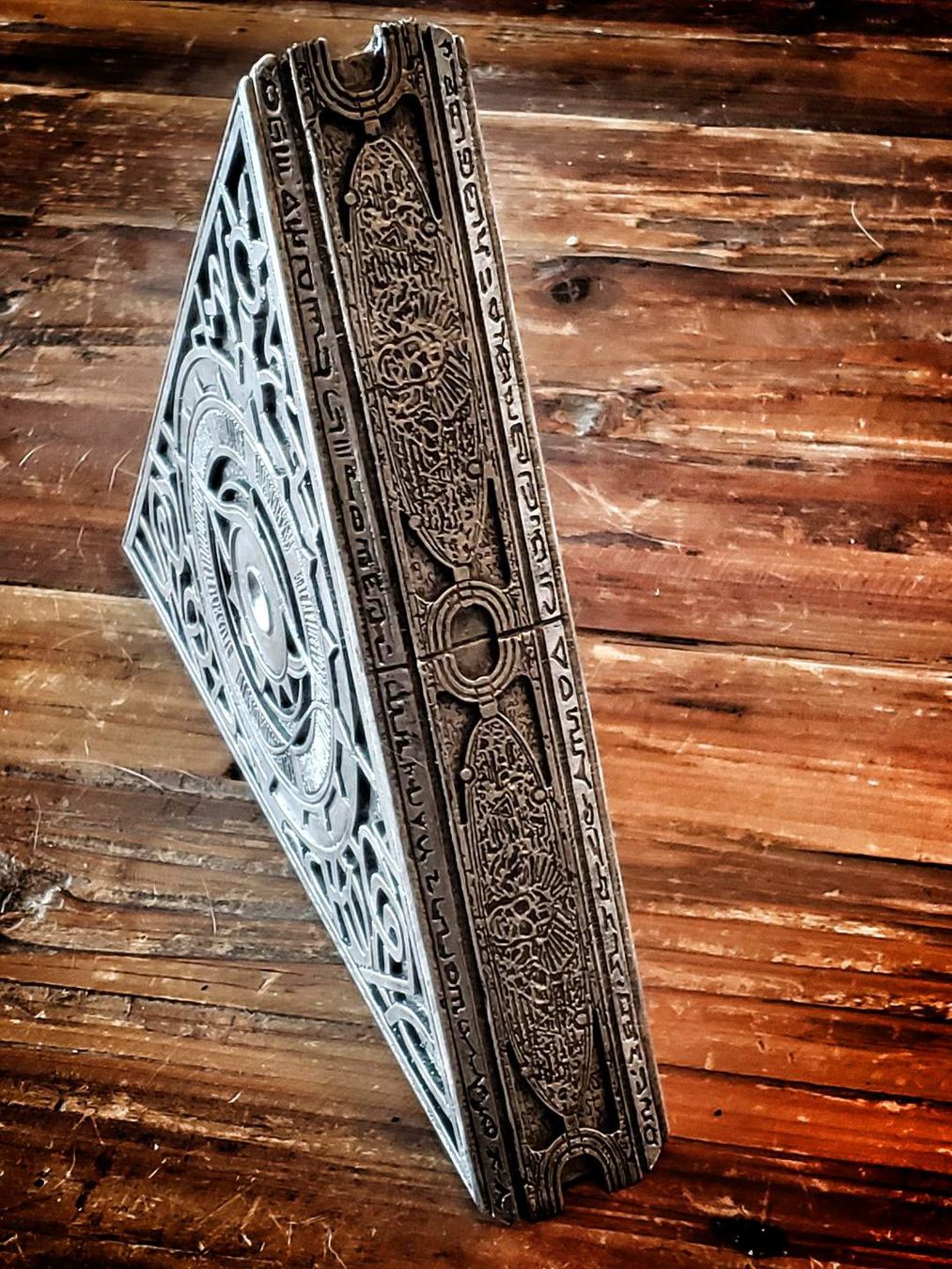 Figuren: Triangle of Light aus Tomb Raider – Neu (gemäss Beschreibung) aus Aesch BL von Eyjo 2