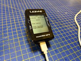 Lezyne MACRO GPS Fahrradcomputer guter Zustand